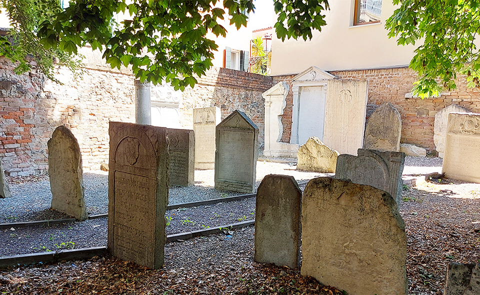 Jewish-cemetery-of-Padua